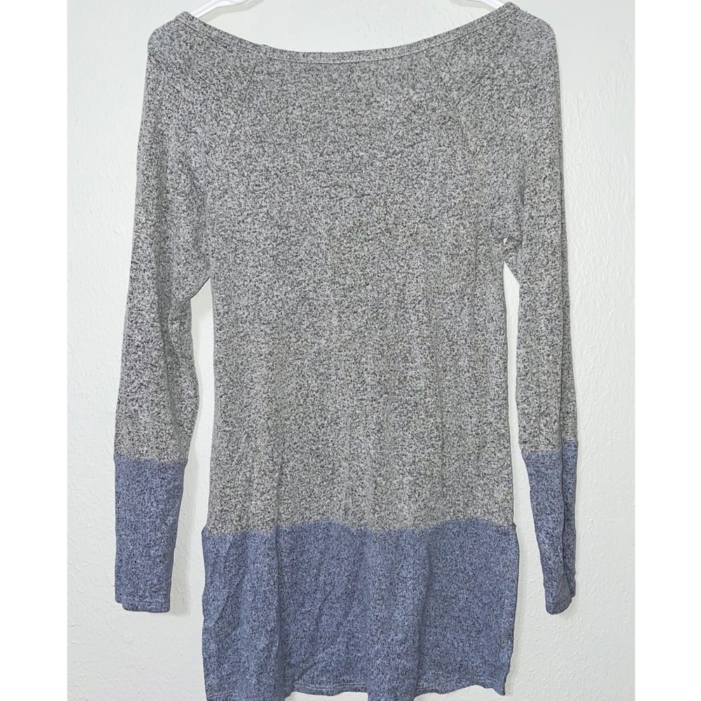 SOLD- Color Block Sweater - Picture 2 of 3